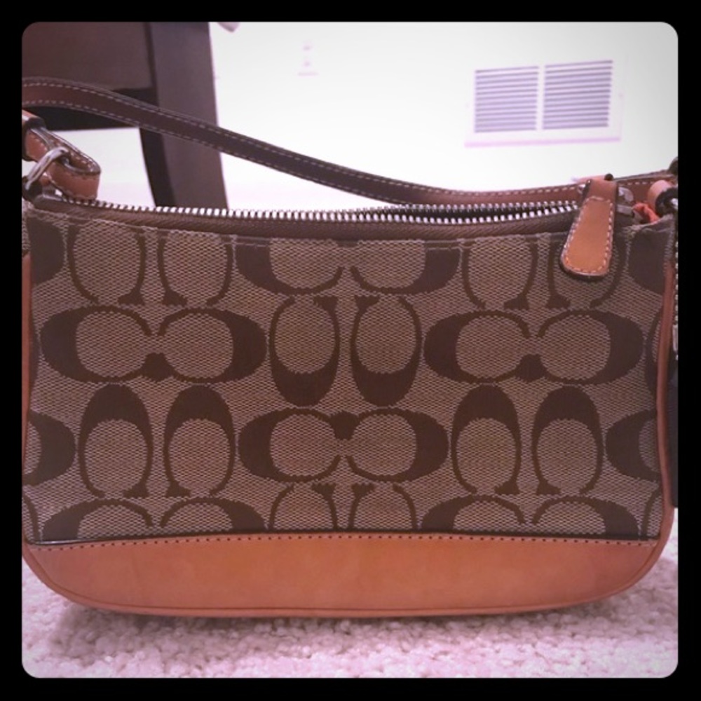 Classic vintage Coach shoulder bag